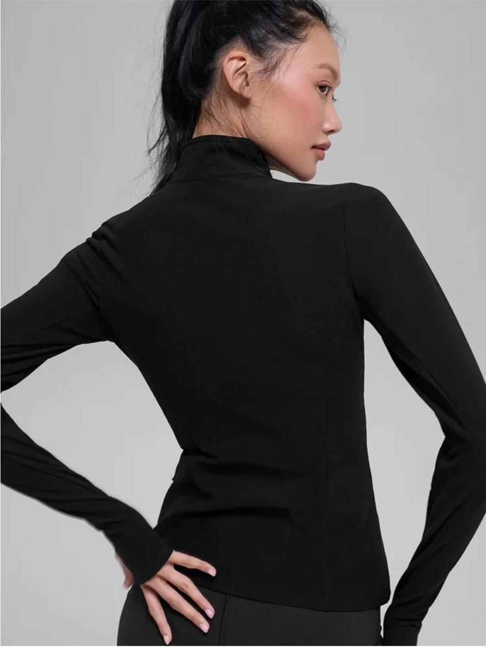 ALO Yoga slim stretchy